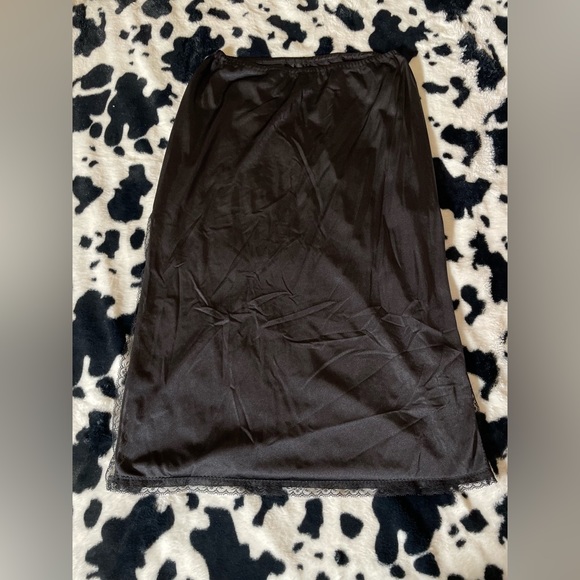 Kayser Black Lace Slip Skirt - Picture 4 of 9
